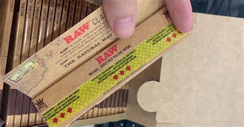 How to Roll a Raw Paper: A Journey Through the Art of Crafting the Perfect Roll