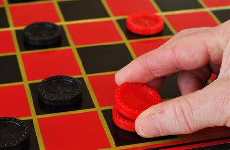 What Do AI Checkers Look For: A Glimpse into the Digital Mind's Eye